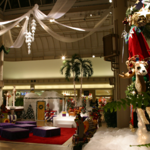 Holiday Décor Installation & Styling <br> (On Site)